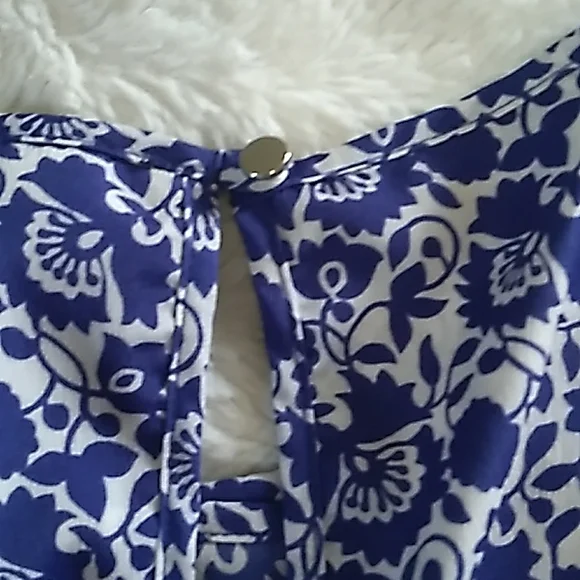 Blue & White Shorts Romper Sz M 💙 XXI Thin Spaghetti strap - Picture 6 of 7